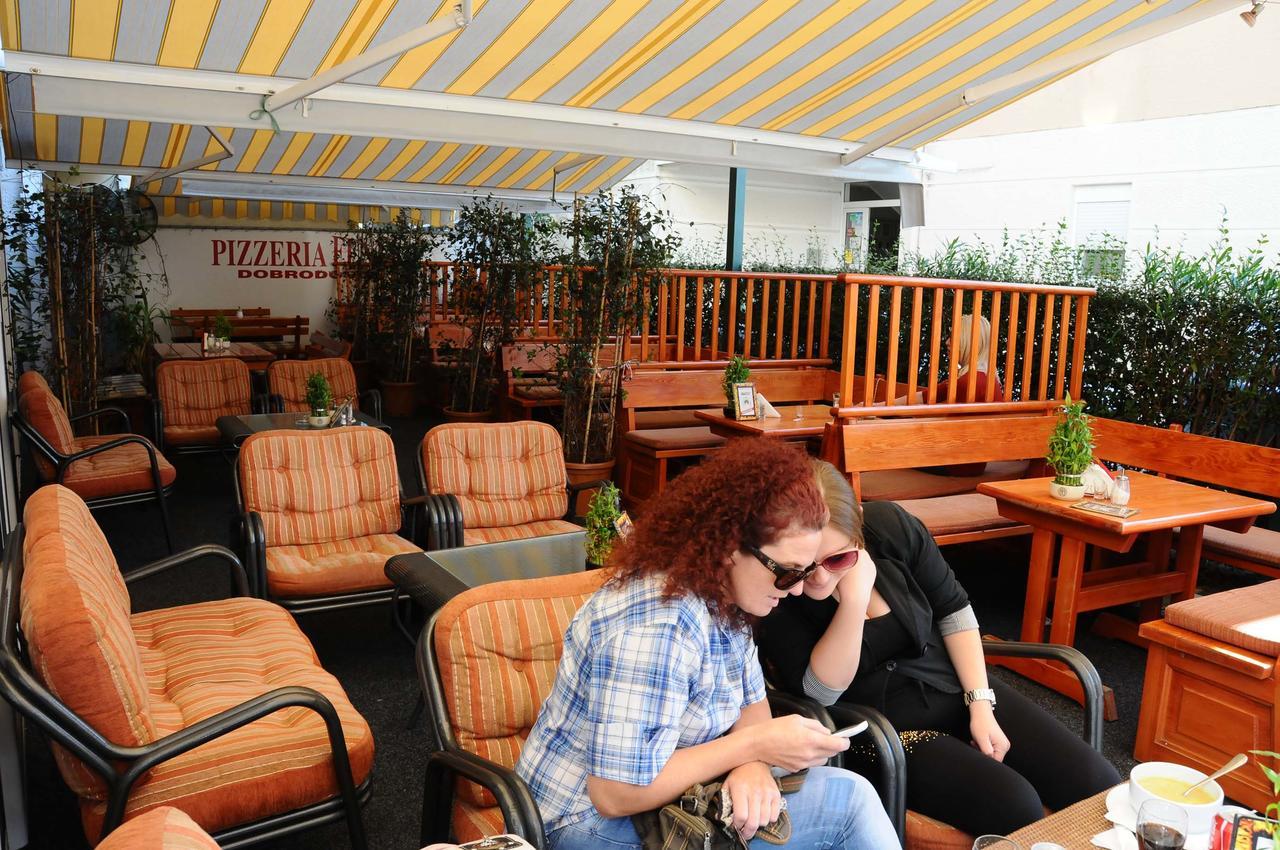 Budva Inn Guest House Exterior foto
